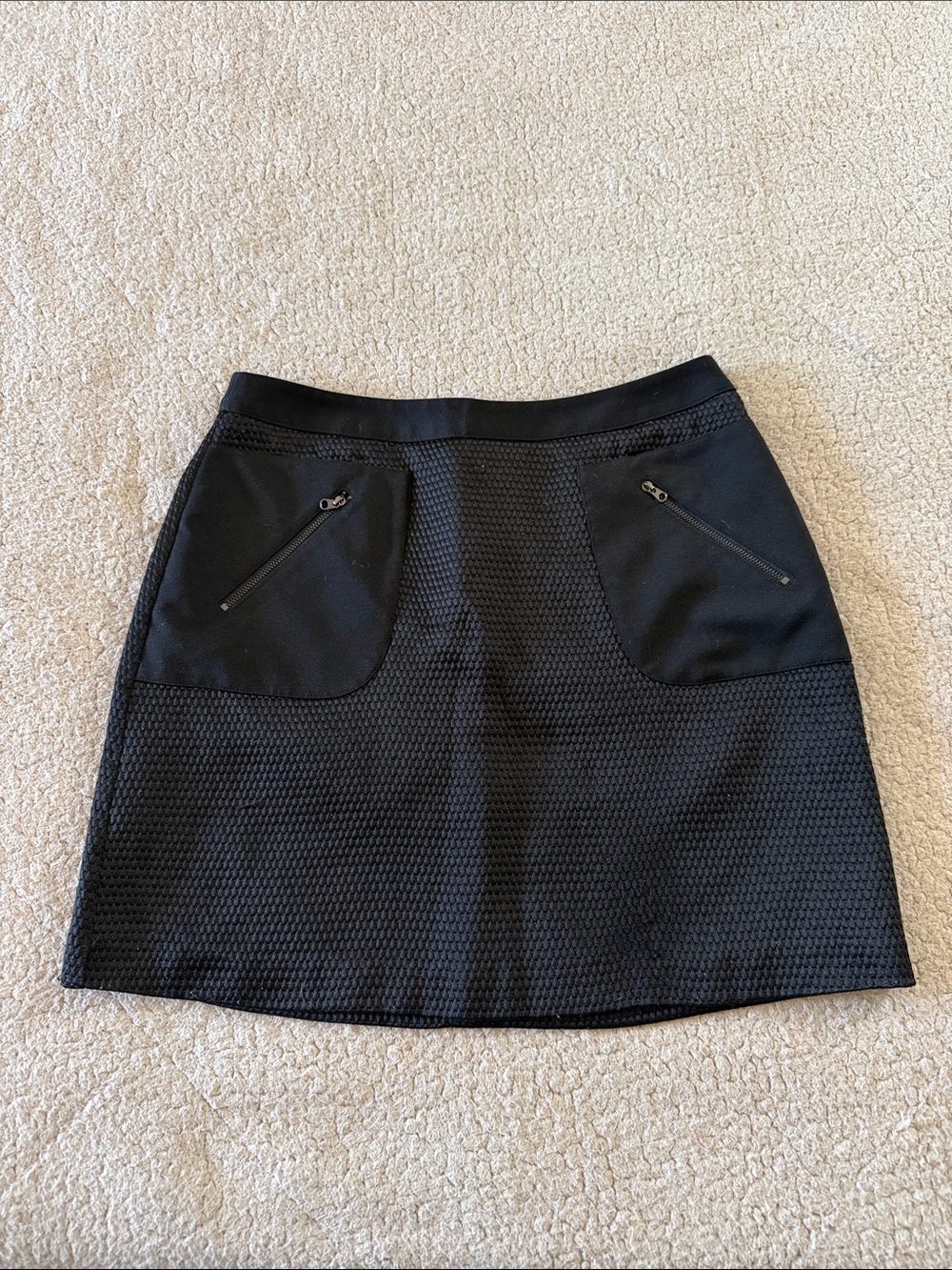 Halogen Black Textured Midi Skirt with Zip Pocket Details Size 8